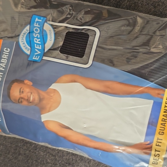 FRUIT OF THE LOOM SHIRT - Picture 3 of 4